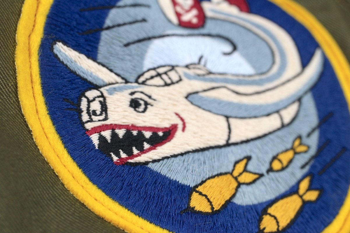 画像10: FREEWHEELERS & CO. ["V8 FLAT OUT" HOT RODDER CUSTOM on USAAF 90TH BG 320TH BSQ TYPE B-10 #2431011 DARK OLIVE size.38,40] (10)