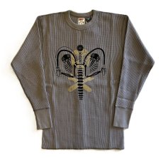 画像1: FREEWHEELERS & CO. ["KNUCKLE BONES" on "AAF 90thBG 400thBSQ" CREW NECKED THERMAL LONG SLEEVE SHIRT #2535008 MEDIUM GRAY size.S,M,L,XL] (1)