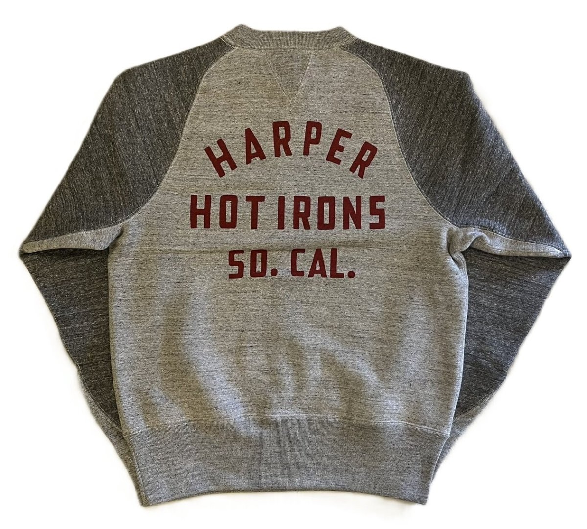 画像2: FREEWHEELERS & CO. ["HARPER HOT IRONS V8" FREEDOM SLEEVE DOUBLE V SWEAT SHIRT #2534006 MIX GRAY×GRAINED CHARCOAL GRAY size.38,40,42,44,46] (2)